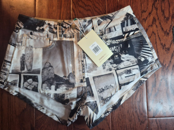 FARM Rio Pants - NWT Rio Noir Farm Rio Women jeans short black and white size 29